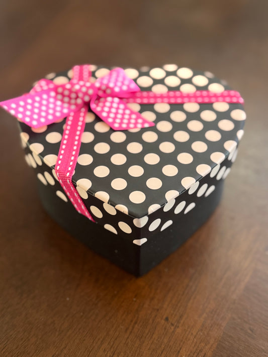 VALENTINES HEART BOX (CLICK TO ORDER)